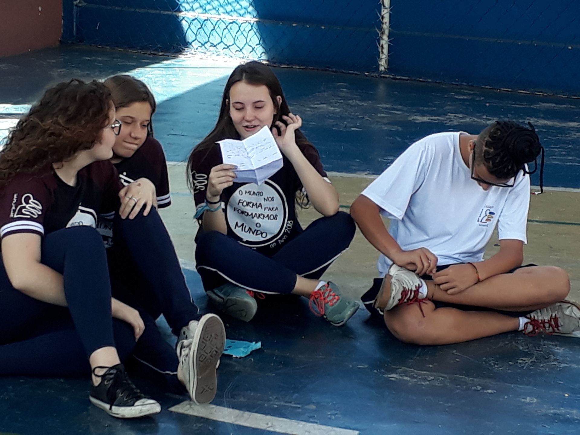 Foto Alunos vivenciam rito de passagem para uma próxima fase escolar Foto Alunos vivenciam rito de passagem para uma próxima fase escolar - Imagem 26