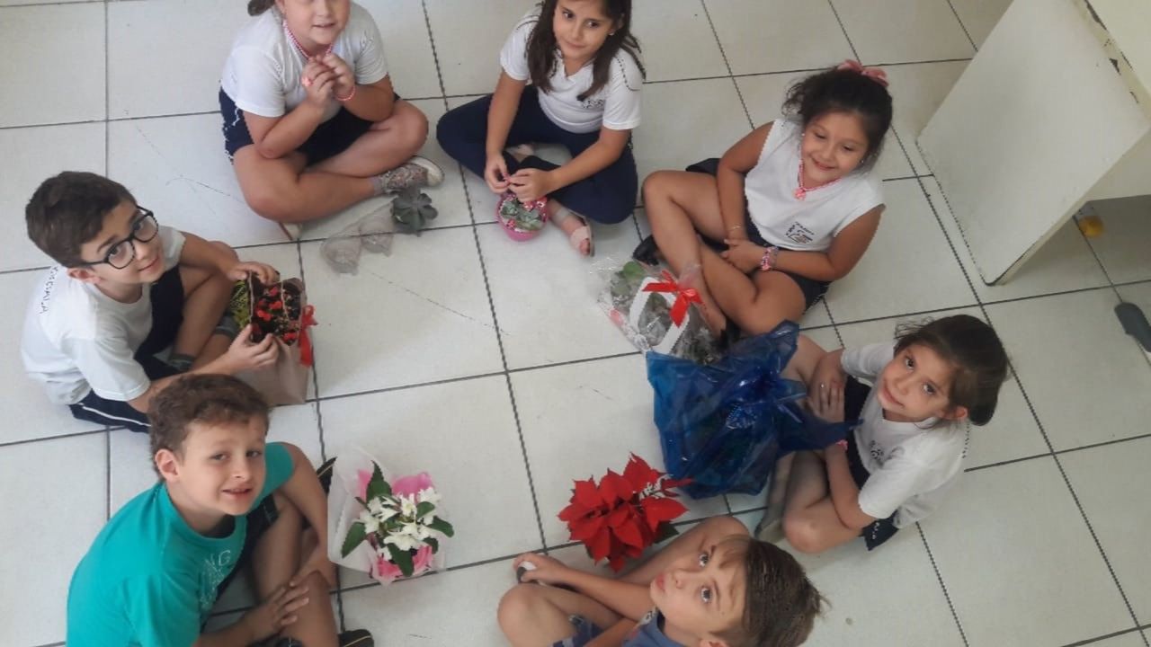 Foto Plantas e flores são presentes do amigo secreto Foto Plantas e flores são presentes do amigo secreto - Imagem 11