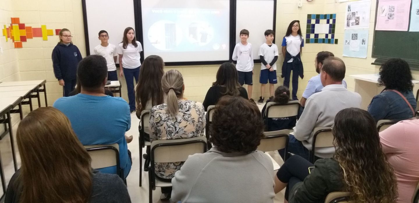 Seminário: Você abre sua casa para estranhos? Seminário: Você abre sua casa para estranhos?