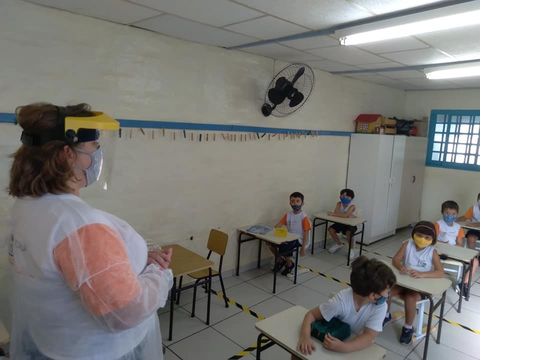 ESCALA retoma as aulas com segurança e limite de alunos ESCALA retoma as aulas com segurança e limite de alunos