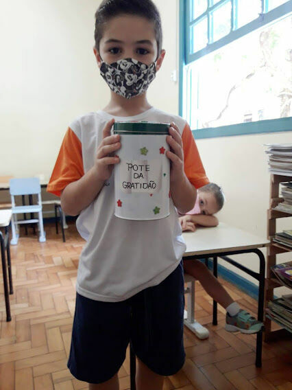 Foto Pote da gratidão-Projeto de alfabetização emocional ensina as crianças a serem gratas Foto Pote da gratidão-Projeto de alfabetização emocional ensina as crianças a serem gratas - Imagem 3