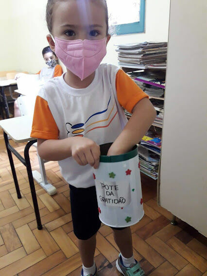 Foto Pote da gratidão-Projeto de alfabetização emocional ensina as crianças a serem gratas Foto Pote da gratidão-Projeto de alfabetização emocional ensina as crianças a serem gratas - Imagem 1